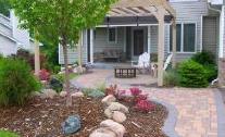 Outdoor Den Landscaping | Pavers | Retaining Walls